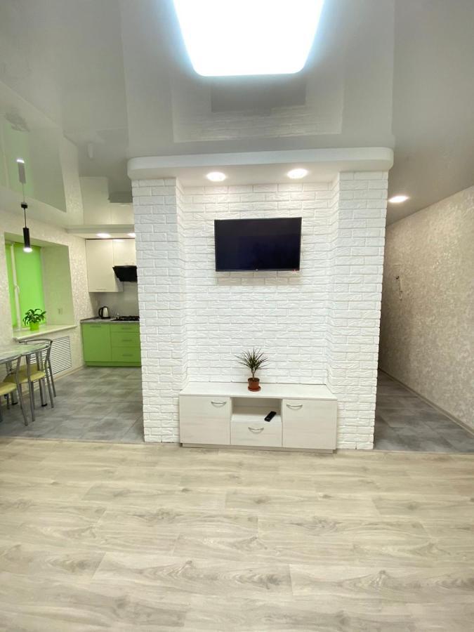 Suite Mira Avenue Center Двухкомнатная Квартира в центре возле ТЦ Мегацентр Чернигов Экстерьер фото