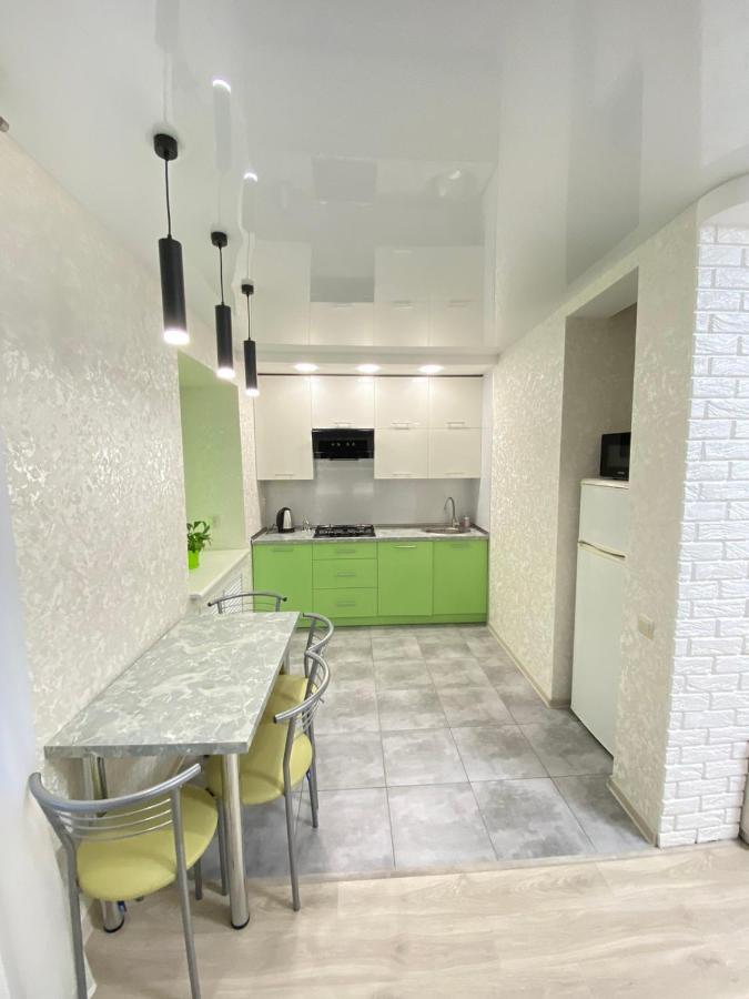 Suite Mira Avenue Center Двухкомнатная Квартира в центре возле ТЦ Мегацентр Чернигов Экстерьер фото